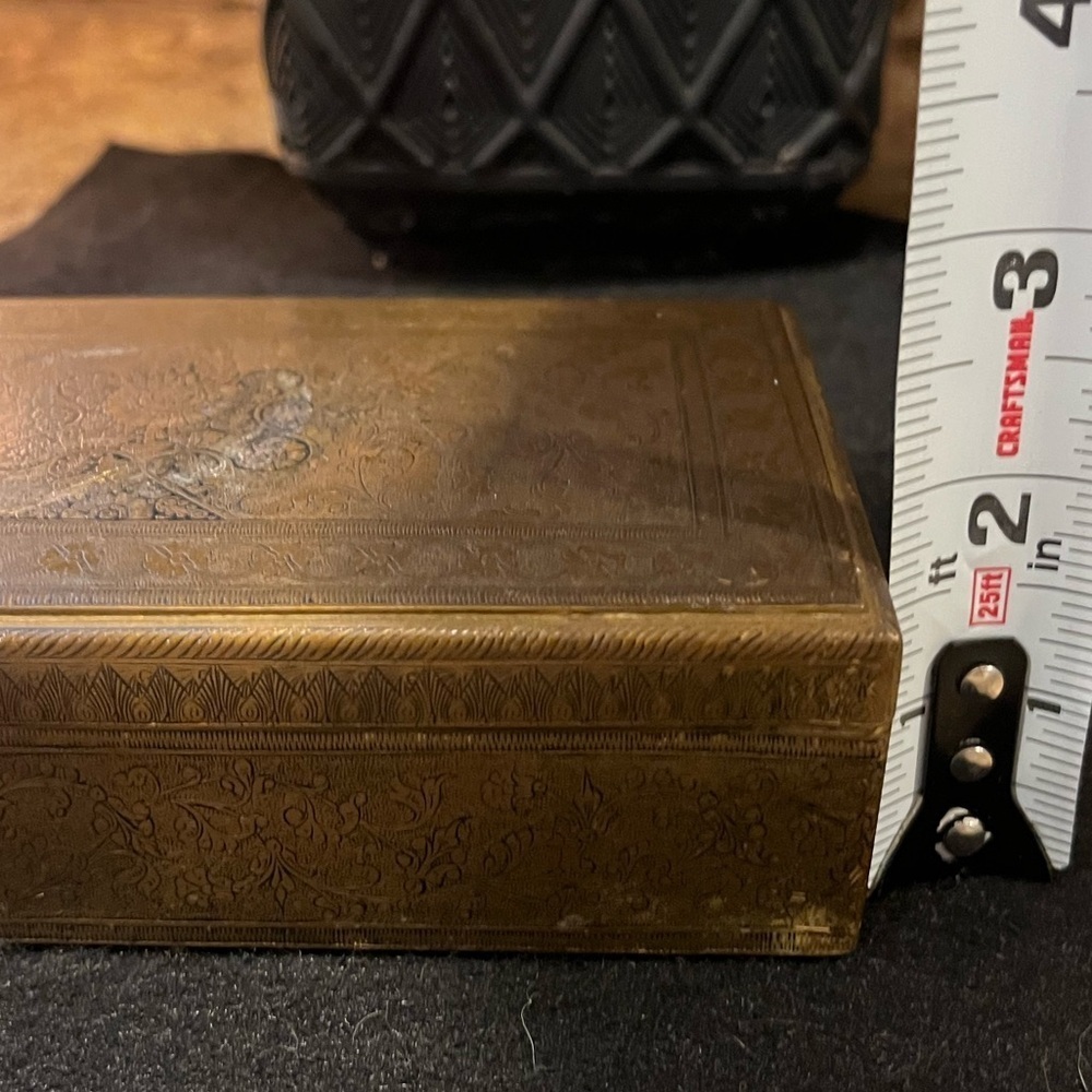Vintage Metal Box / Money Box - Picture 14 of 16
